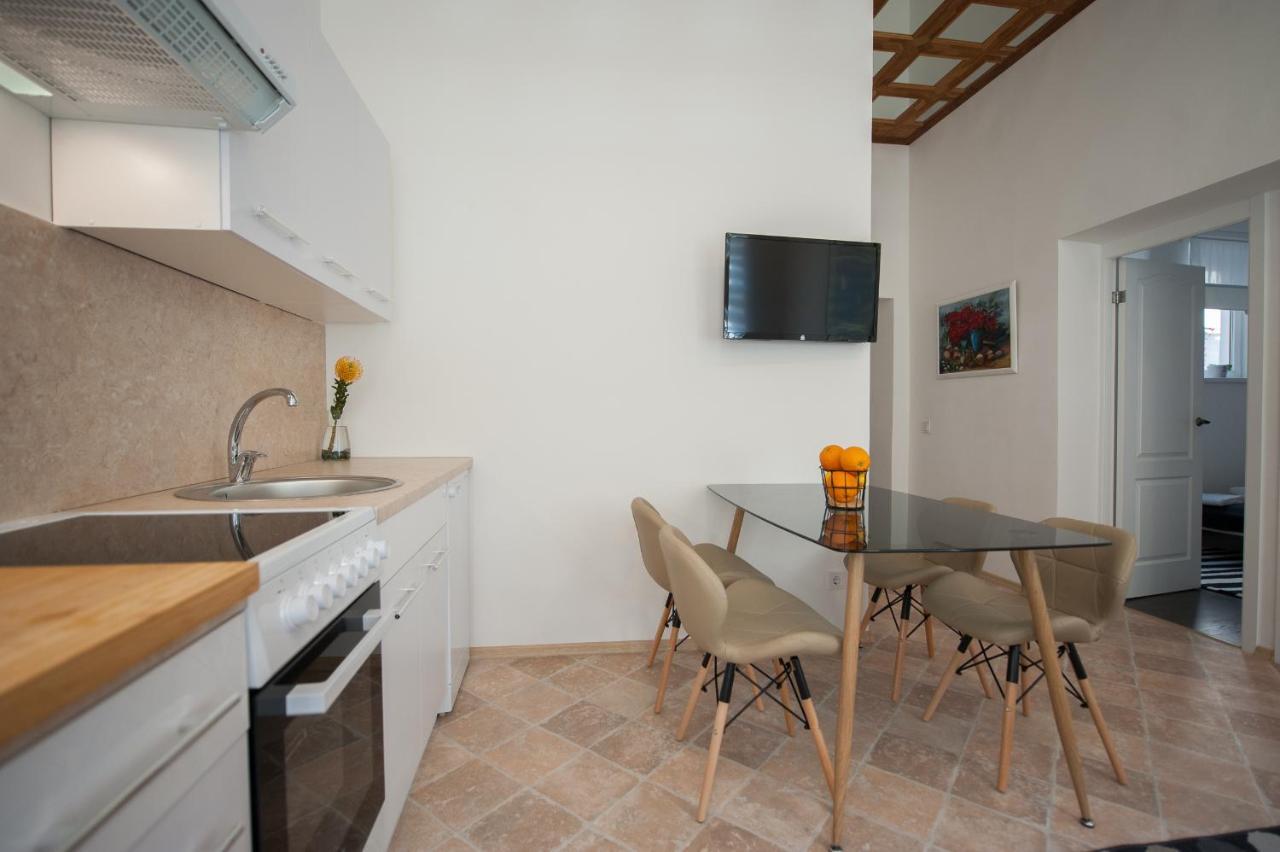 Romantic New 2 Bedroom Vilnius Best Location Buitenkant foto